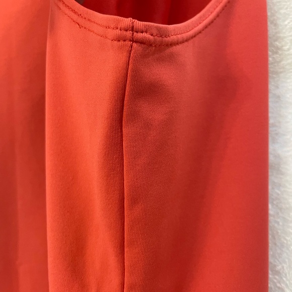 Sleeveless tank by Chicos size 2 coral in excellent condition. Great piece - Picture 7 of 8